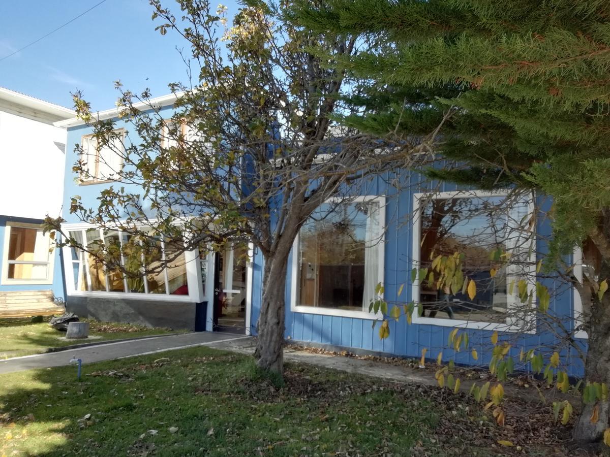 Hostal Los Pinos Puerto Natales Exterior photo